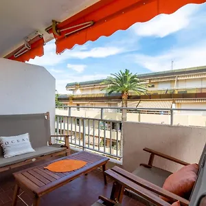 grand-t3-juan-les-pins-2-balcons-proche-plage.fr-provencehotel.com/